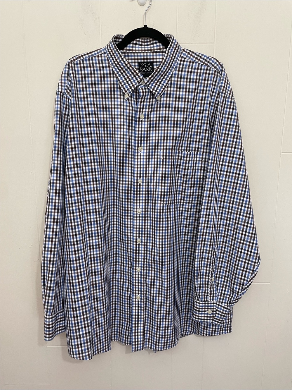 Jos. A. Bank Travelers Button Down Dress Shirt Size XL Blue Brown Check Plaid